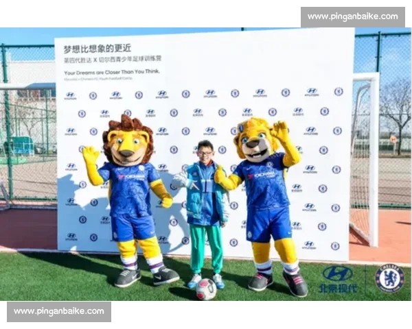 以团队协作为核心的现代足球传球智慧与战术演进探索实践路径解析